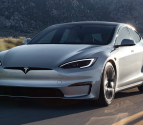 98% відкликань Tesla вирішили через OTA