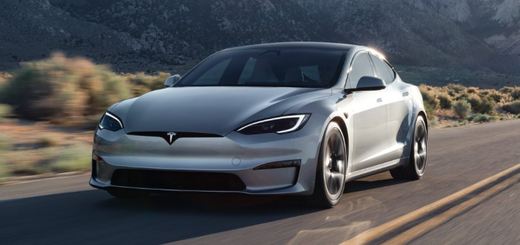 98% відкликань Tesla вирішили через OTA