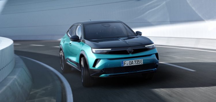 Салон Opel Mokka: цифрова панель, мультимедіа та зручна посадка