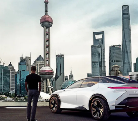 Lexus відкриває еру гігалиття в Китаї