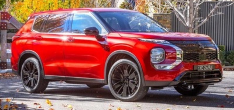 Радикальний Outlander 2028 з чотирма електромоторами